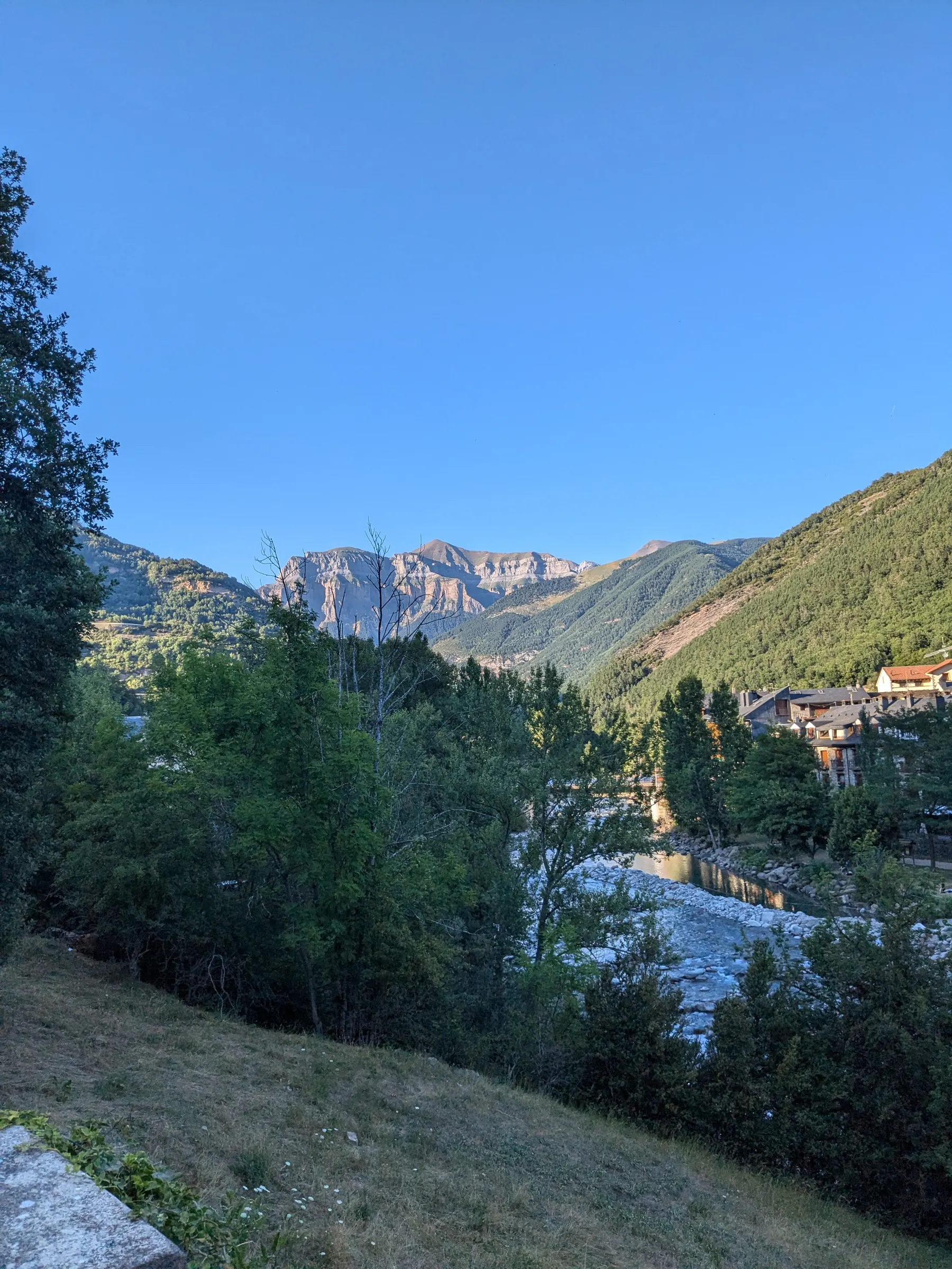 A river and mountain view near Broto