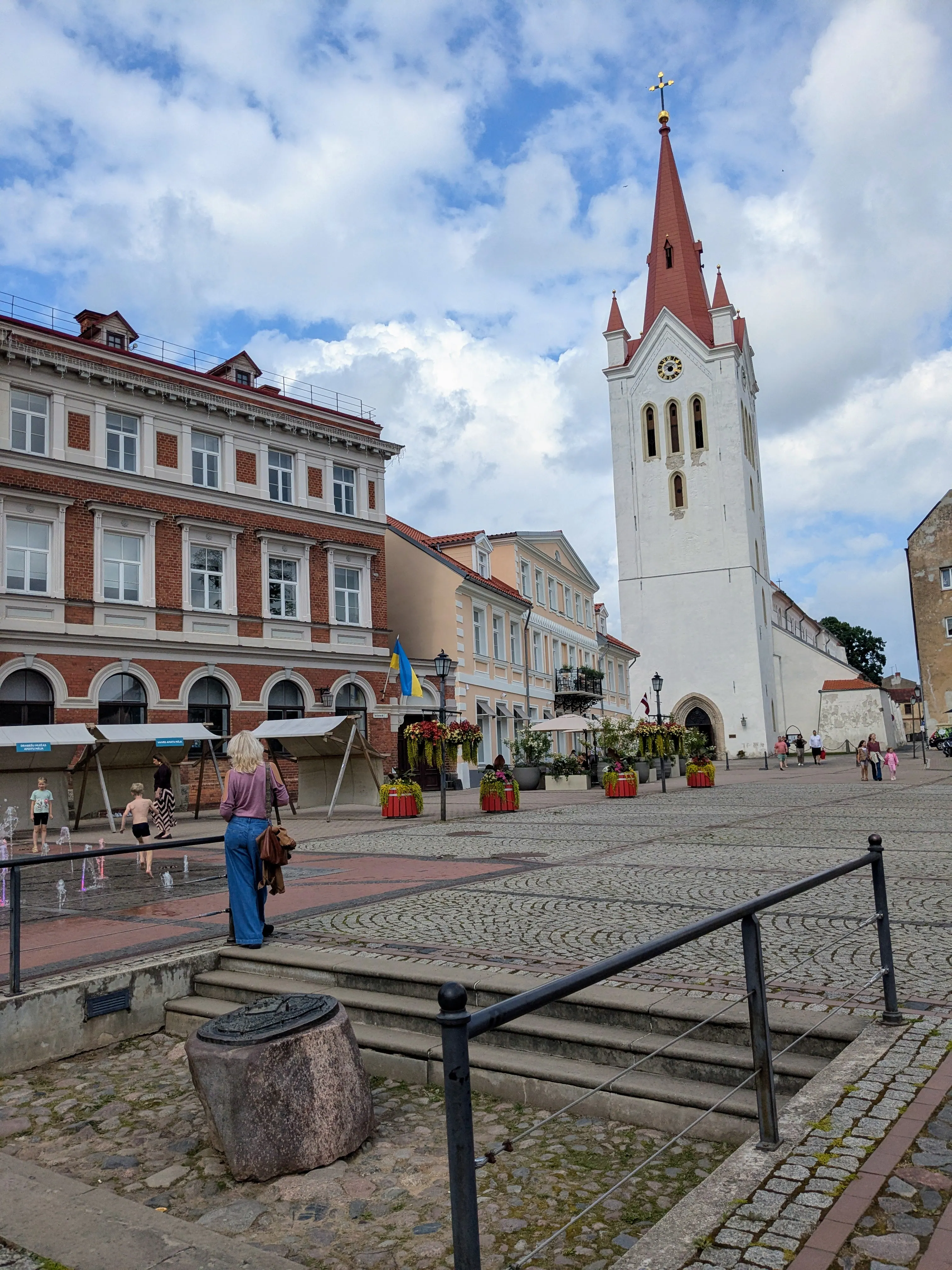 Rose Square and the tower of St John’s Church