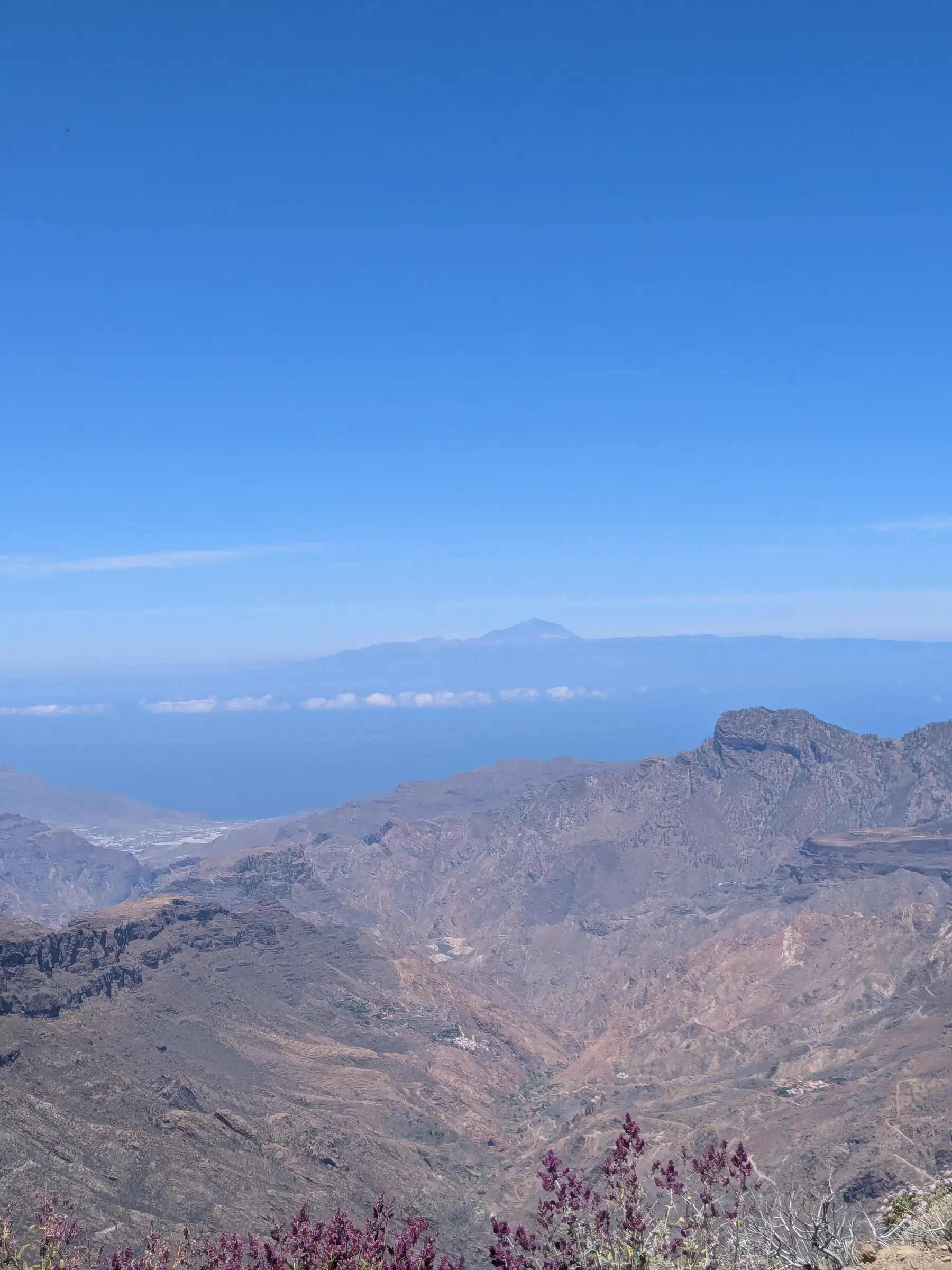 Gran Canariaâ€™s ridges and distant sea seen from the Roque Nublo area