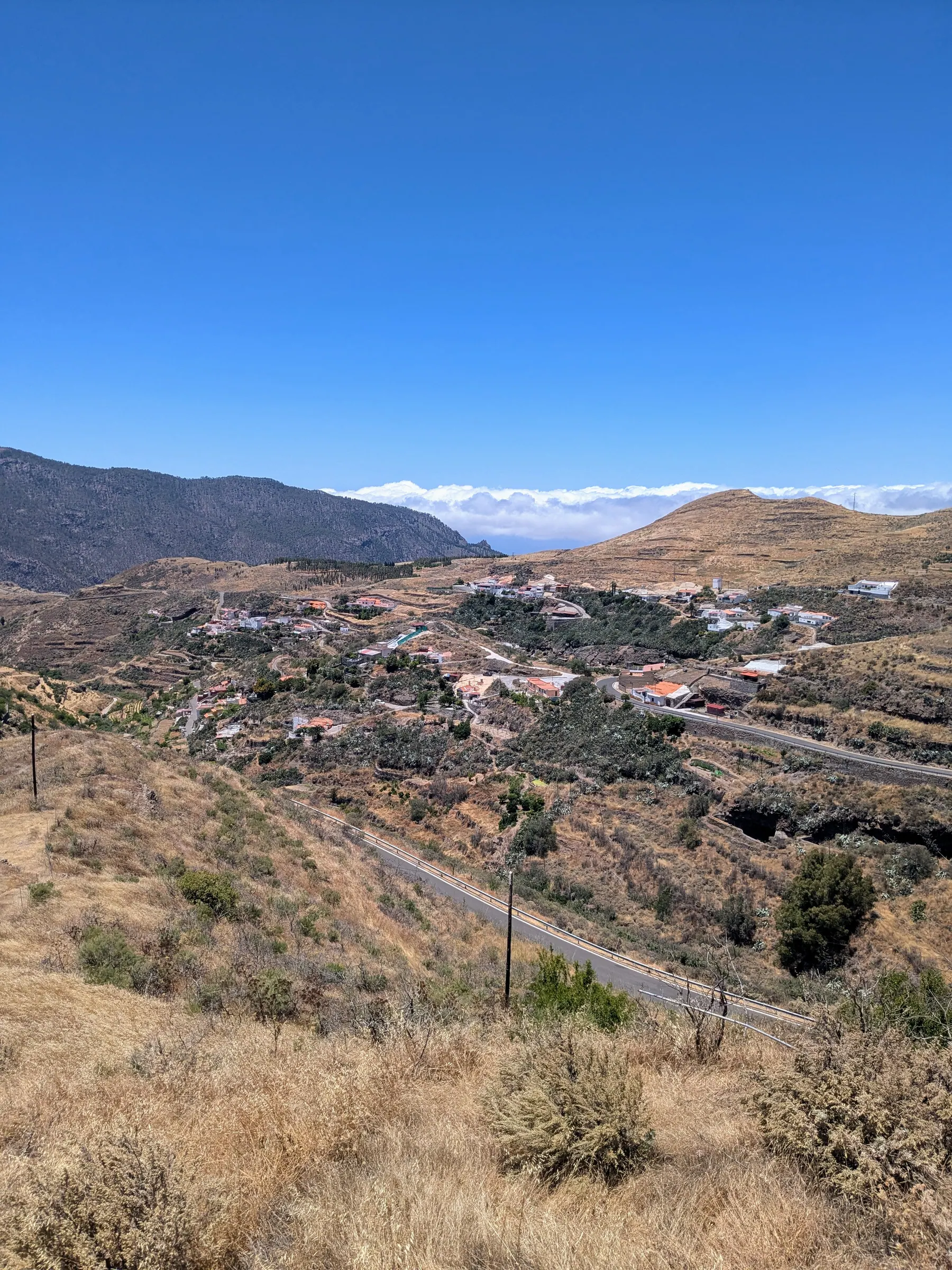 A wide view over ridges and valleys from Mirador de la Atalaya